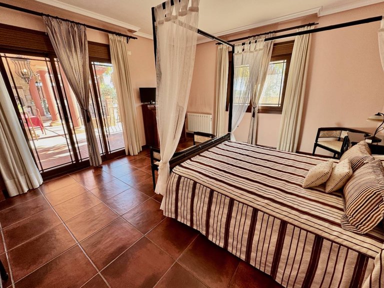 Country House for Sale in Los Montesinos, Alicante 12