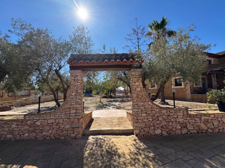 Country House for Sale in Los Montesinos, Alicante 26