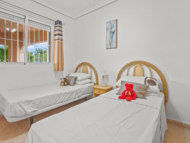 Villa for Sale in Algorfa, Alicante 35