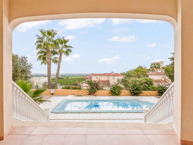 Villa for Sale in Algorfa, Alicante 38