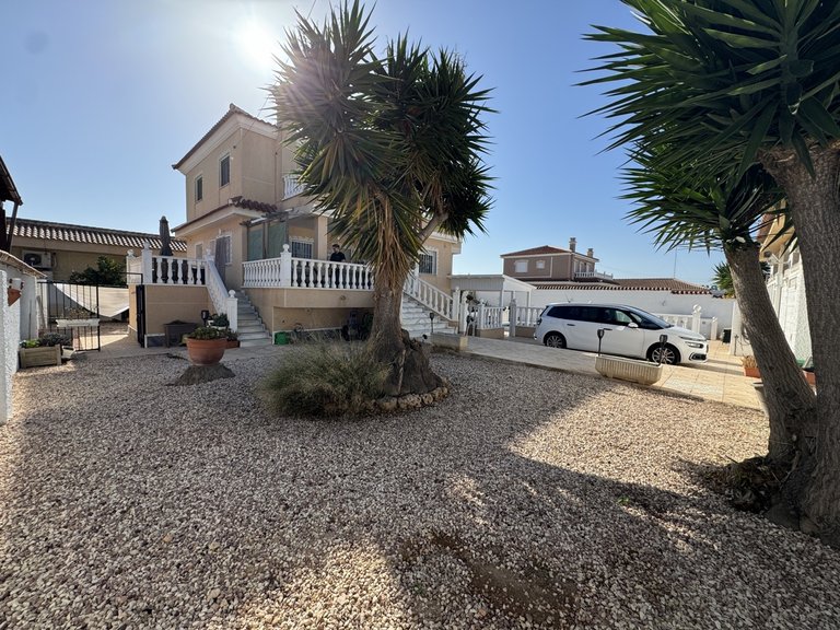 Villa for Sale in Ciudad Quesada, Alicante 2