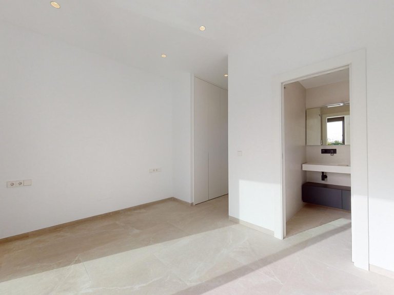 Villa for Sale in Los Alcazares, Murcia 18