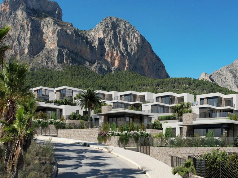 Villa for Sale in Polop, Alicante 3