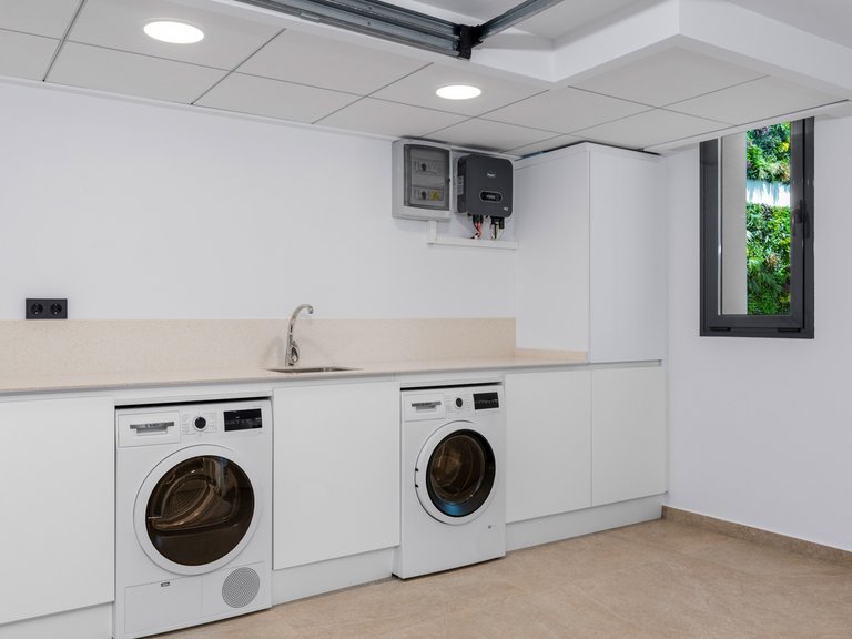 Villa for Sale in El Campello, Alicante 36