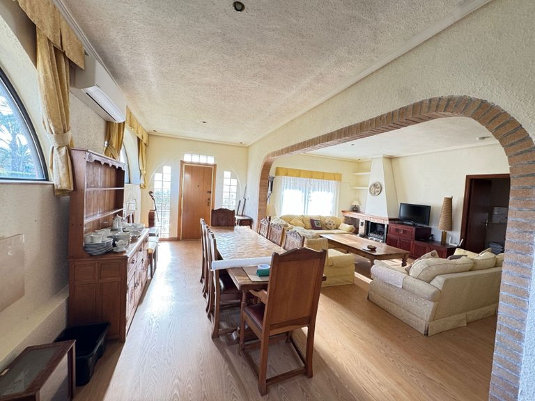 Villa for Sale in Cabo Roig, Alicante 4