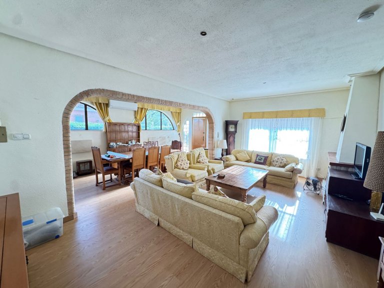 Villa for Sale in Cabo Roig, Alicante 6