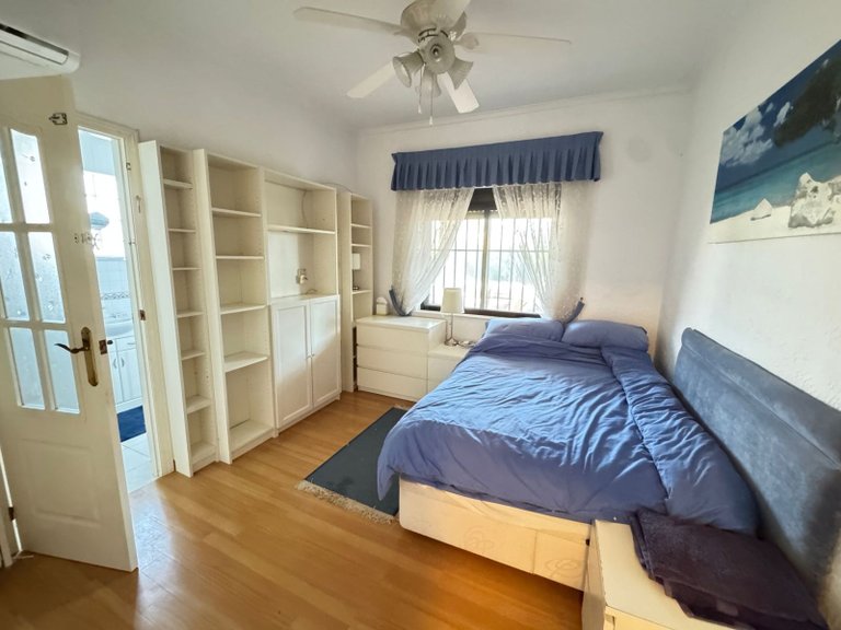 Villa for Sale in Cabo Roig, Alicante 8