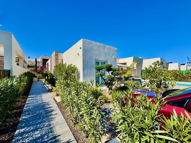 Villa for Sale in Algorfa, Alicante 27