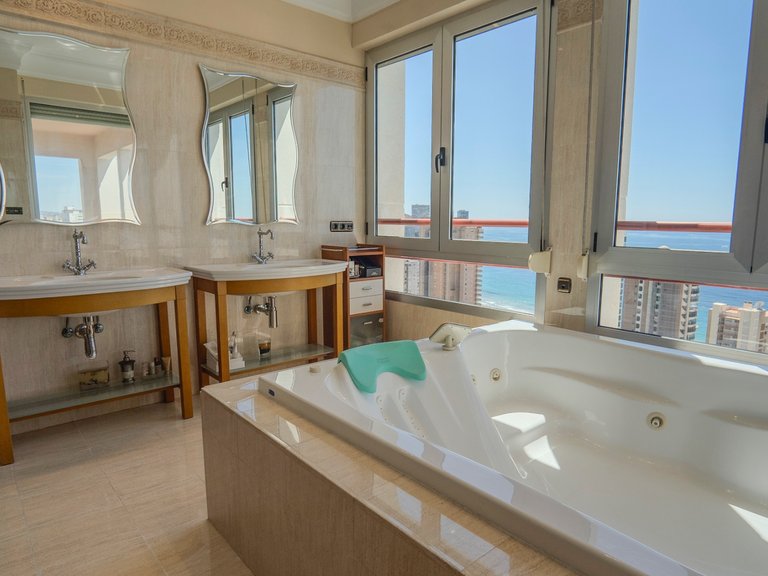 Apartment for Sale in Benidorm, Alicante 35
