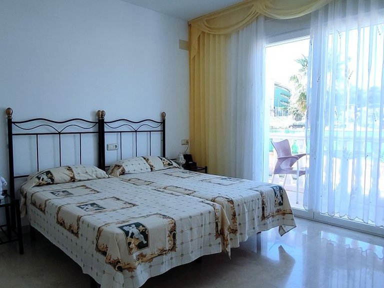 Villa for Sale in Albir, Alicante 10