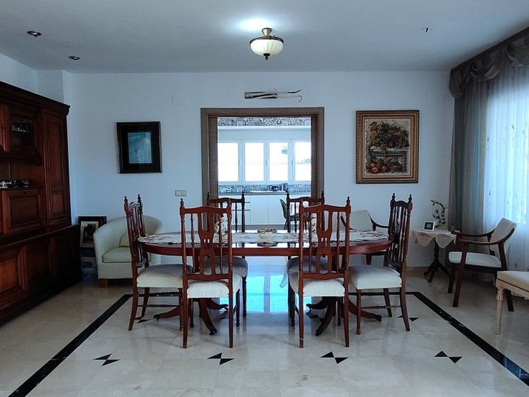 Villa for Sale in Albir, Alicante 12