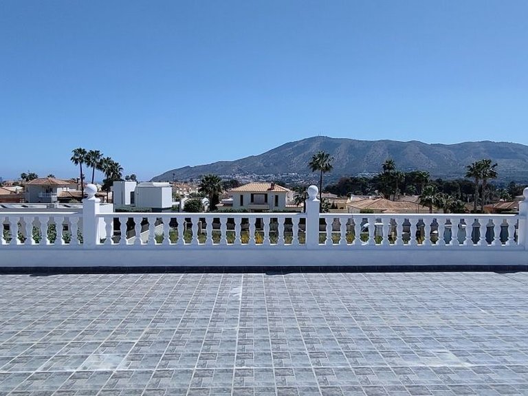 Villa for Sale in Albir, Alicante 16