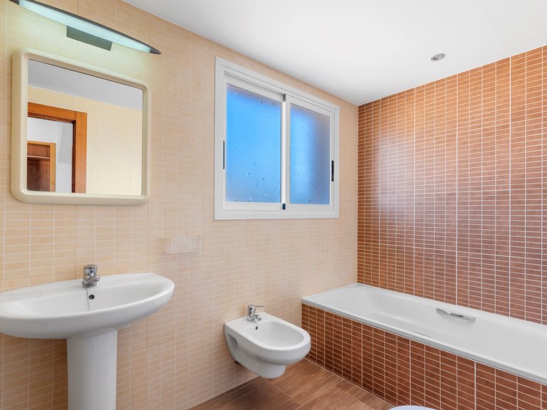 Villa for Sale in Alfaz Del Pi, Alicante 18