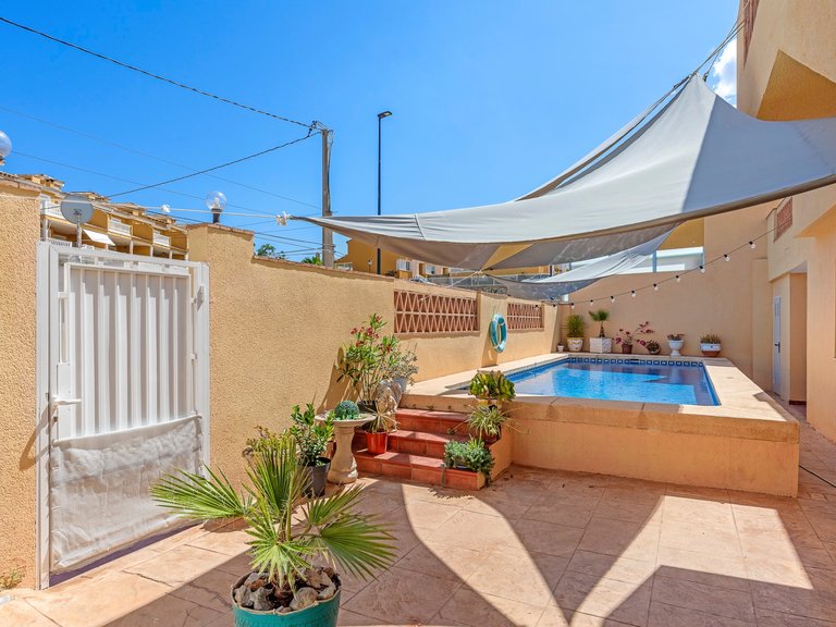 Villa for Sale in Alfaz Del Pi, Alicante 36