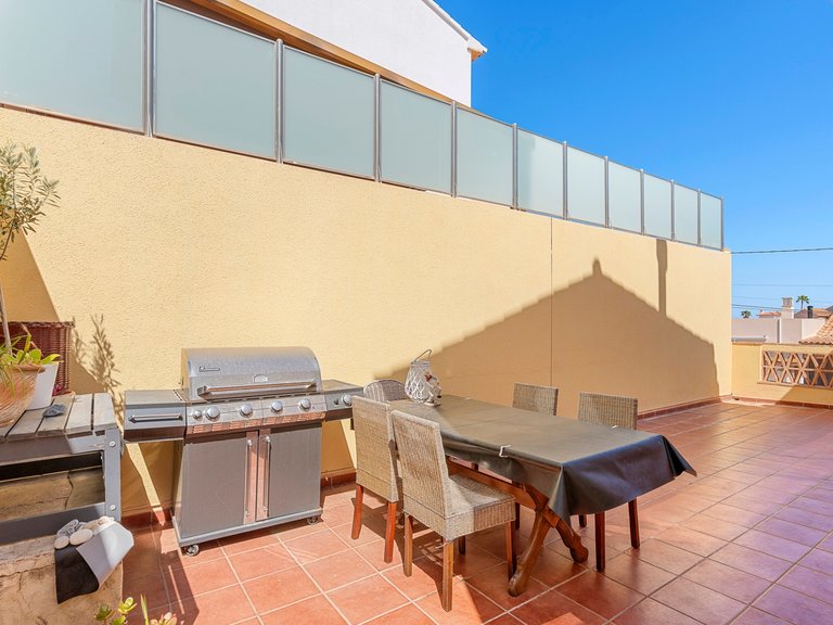 Villa for Sale in Alfaz Del Pi, Alicante 37