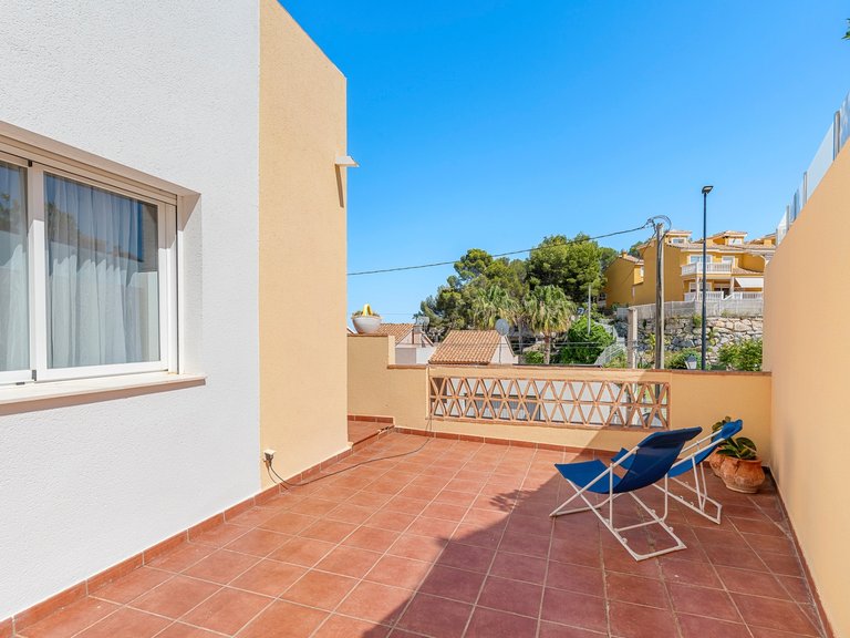Villa for Sale in Alfaz Del Pi, Alicante 41