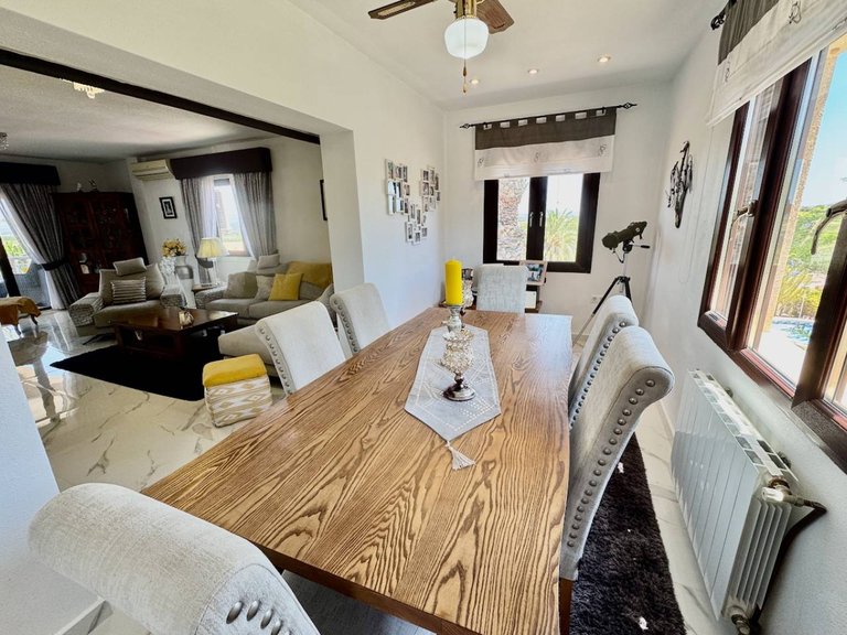 Villa for Sale in Algorfa, Alicante 5