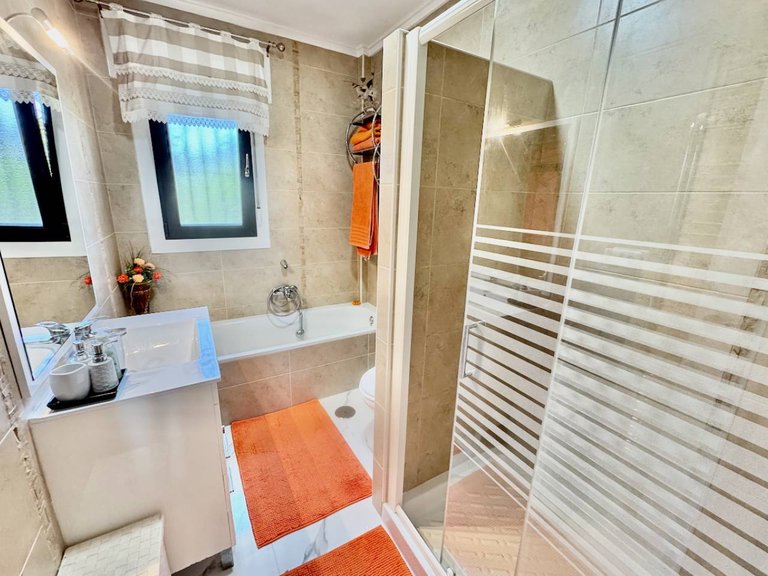 Villa for Sale in Algorfa, Alicante 17
