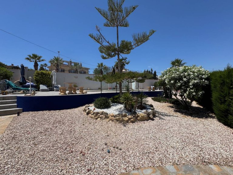 Villa for Sale in Algorfa, Alicante 44