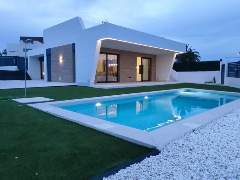 Villa for Sale in Ciudad Quesada, Alicante 1