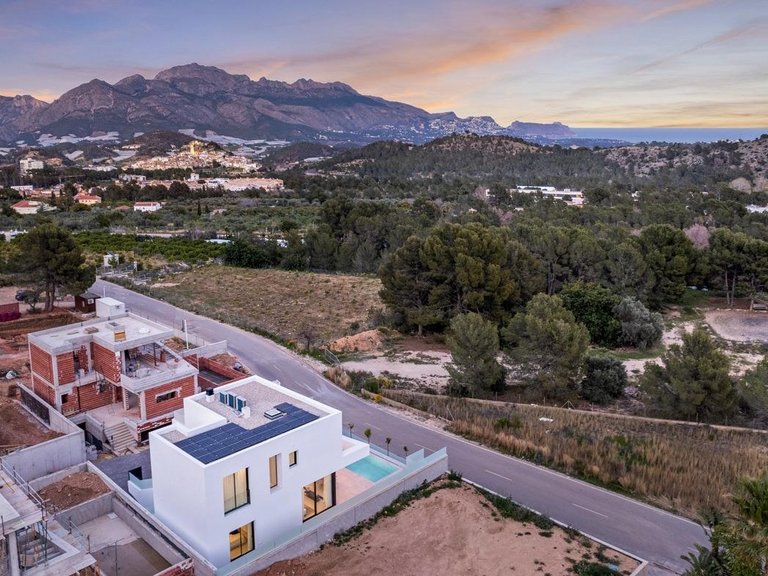 Villa for Sale in Polop, Alicante 16