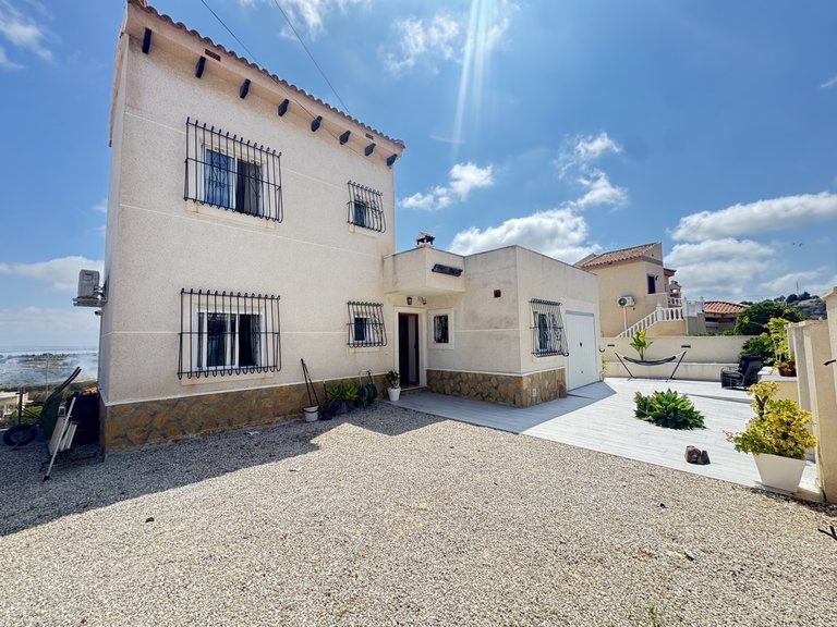 Villa for Sale in San Miguel De Salinas, Alicante 2