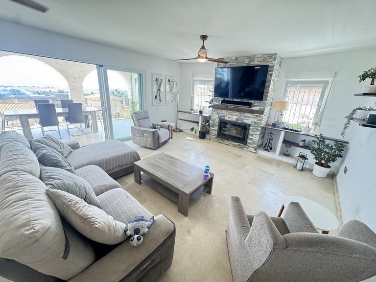 Villa for Sale in San Miguel De Salinas, Alicante 5