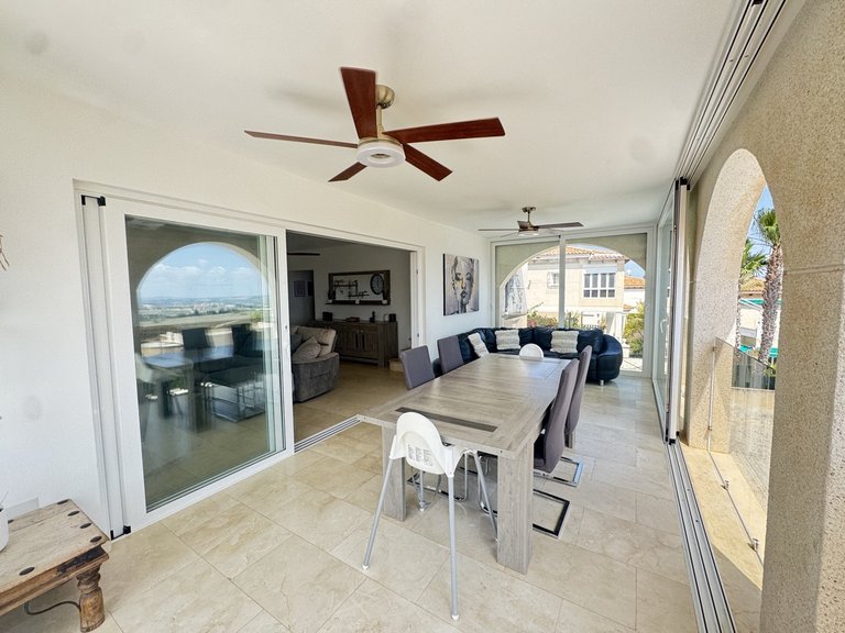 Villa for Sale in San Miguel De Salinas, Alicante 9