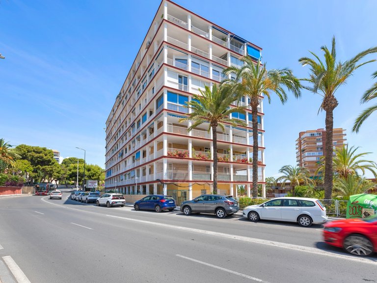 Apartment for Sale in Alicante, Alicante 29