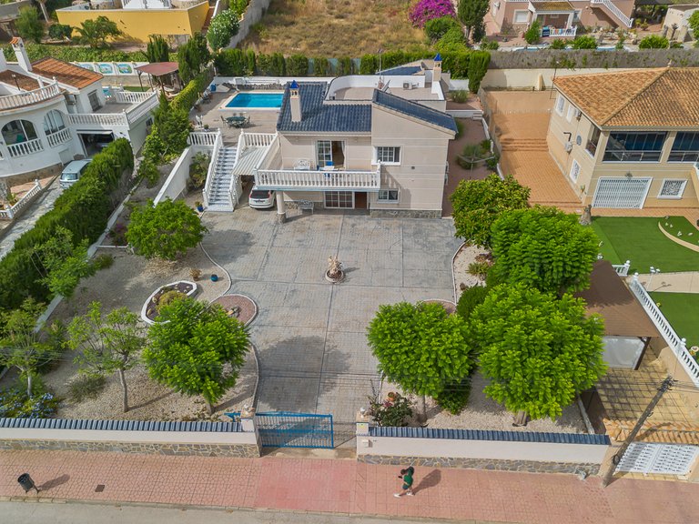 Villa for Sale in Algorfa, Alicante 1