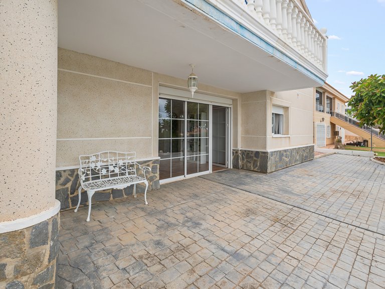 Villa for Sale in Algorfa, Alicante 4