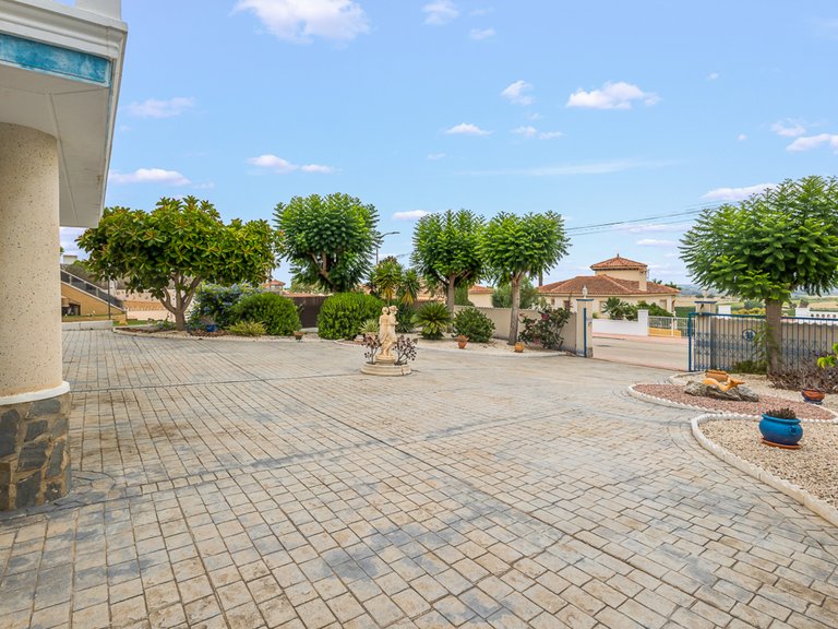 Villa for Sale in Algorfa, Alicante 5