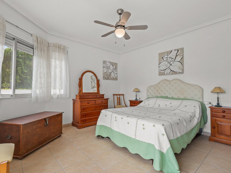 Villa for Sale in Algorfa, Alicante 32