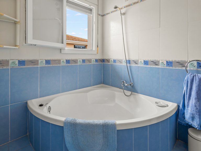 Villa for Sale in Algorfa, Alicante 38