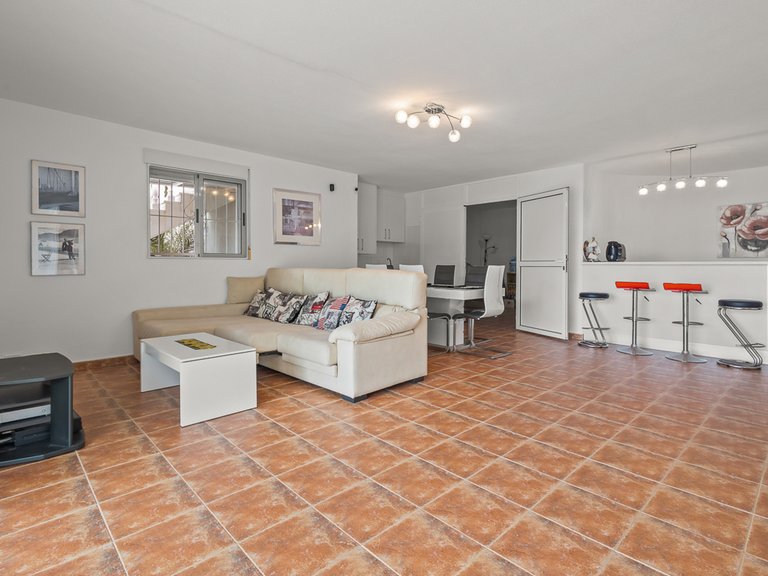 Villa for Sale in Algorfa, Alicante 39