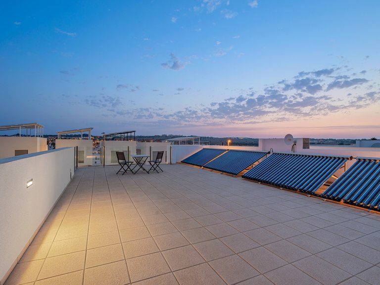 Villa for Sale in Villamartin, Alicante 37