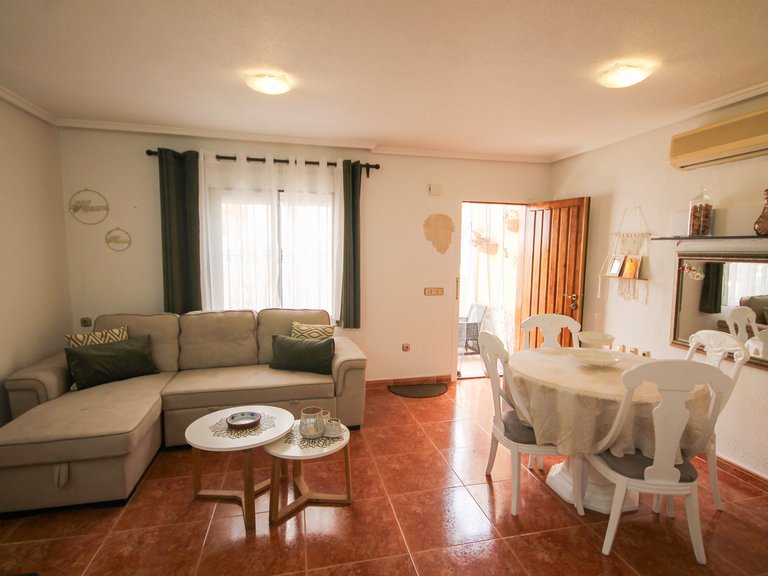 Town House for Sale in Villamartin, Alicante 6