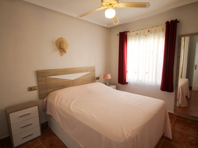 Town House for Sale in Villamartin, Alicante 8