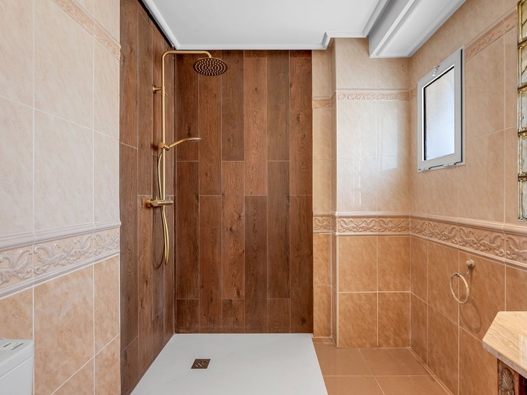 Villa for Sale in Torrevieja, Alicante 26