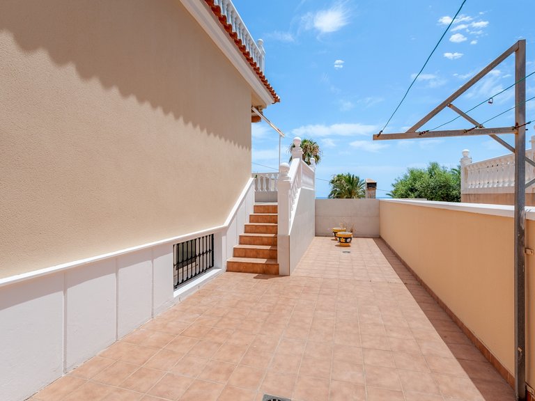 Villa for Sale in Torrevieja, Alicante 36