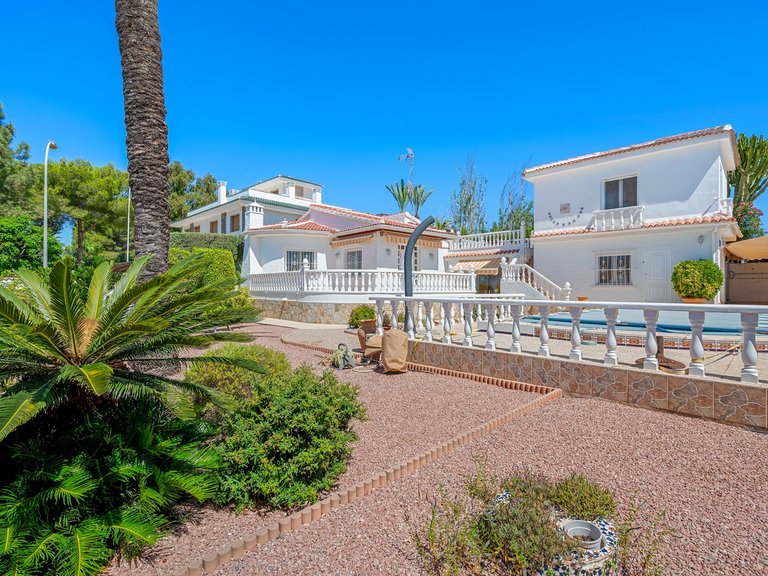 Villa for Sale in Ciudad Quesada, Alicante 1
