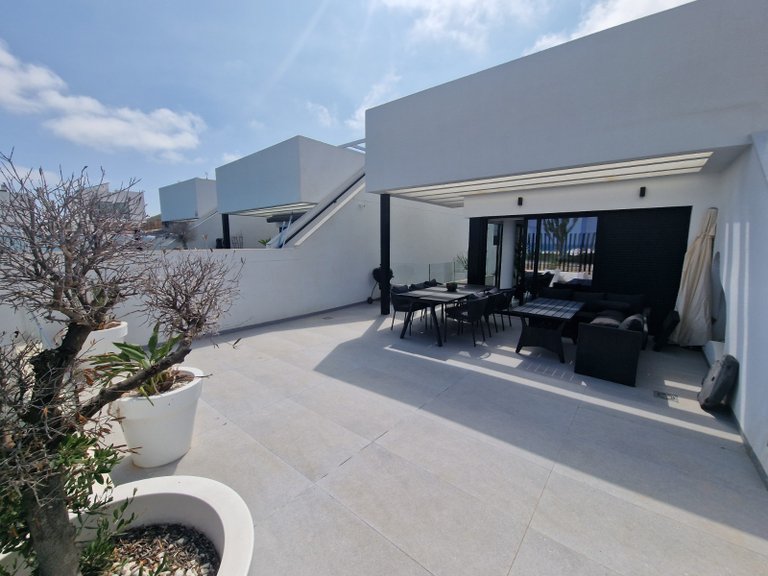 Villa for Sale in Guardamar Del Segura, Alicante 1