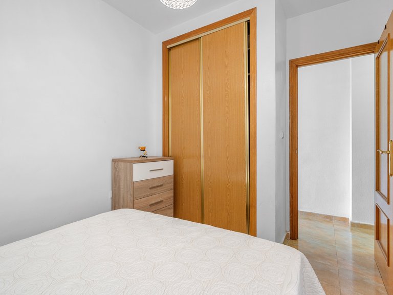 Apartment for Sale in Almoradi, Alicante 18