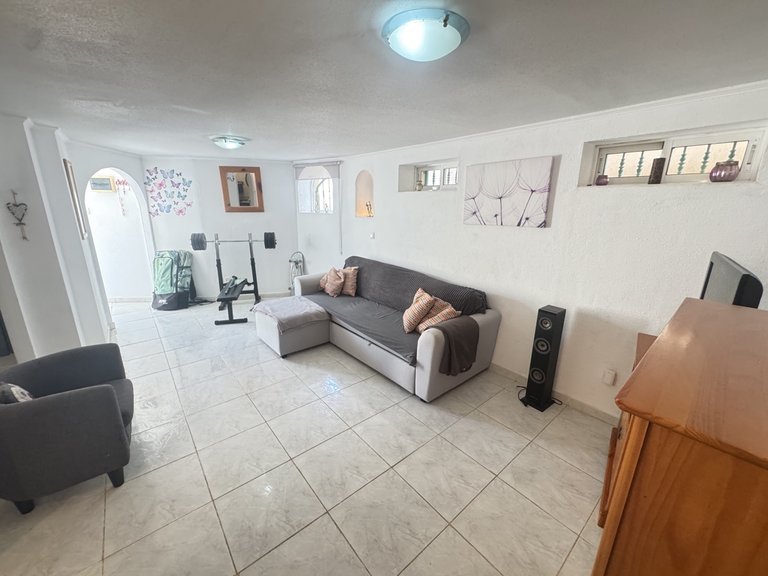 Villa for Sale in Villamartin, Alicante 19