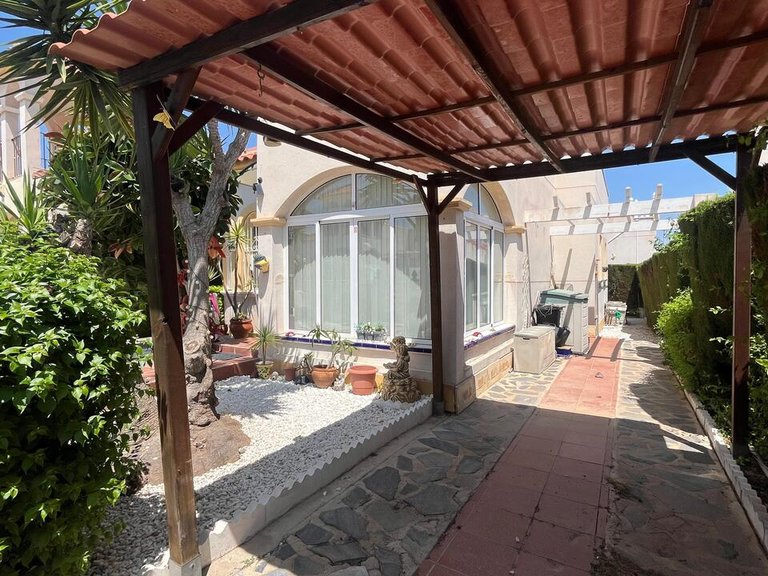 Villa for Sale in Algorfa, Alicante 3