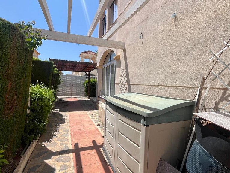 Villa for Sale in Algorfa, Alicante 21