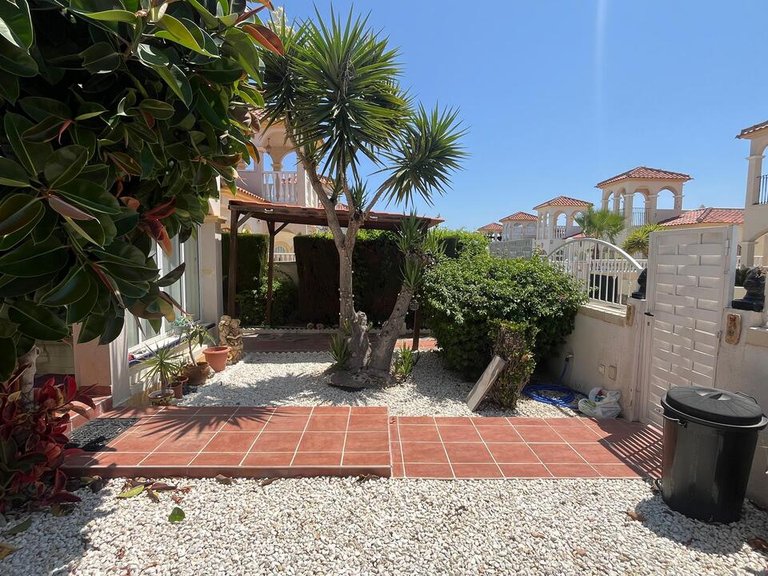Villa for Sale in Algorfa, Alicante 23