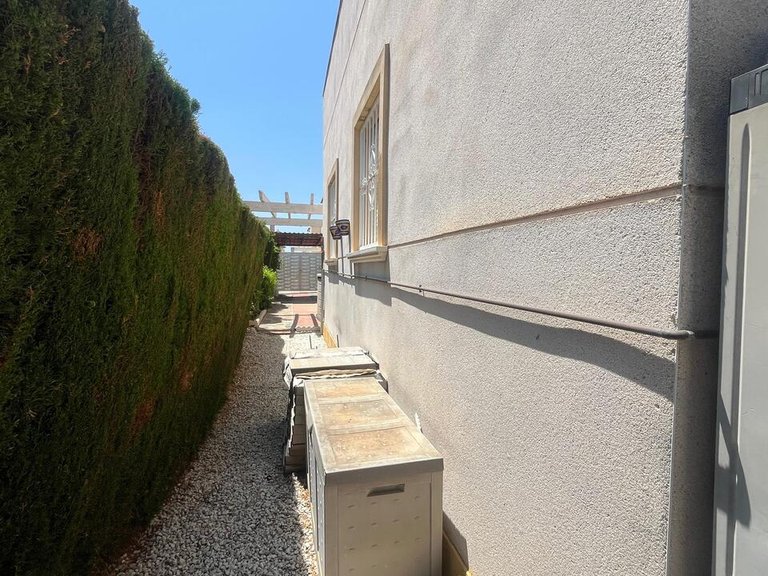 Villa for Sale in Algorfa, Alicante 35