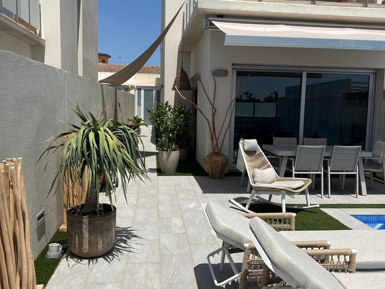 Villa for Sale in Daya Vieja, Alicante 25