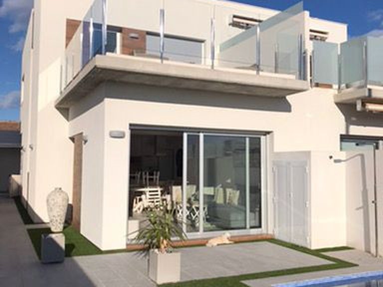 Villa for Sale in Daya Vieja, Alicante 27